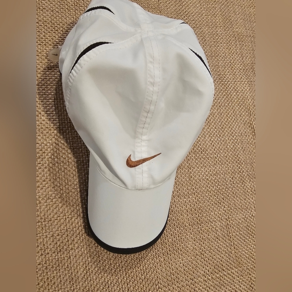Nike White Adjustable Dri-Fit Hat Cap Bronze Swoosh Athletic Running - Picture 2 of 4